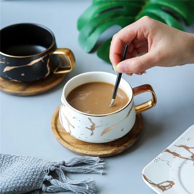 Дизайнерская кофейная чашка с блюдцем и ложкой "Белый мрамор" 300 мл