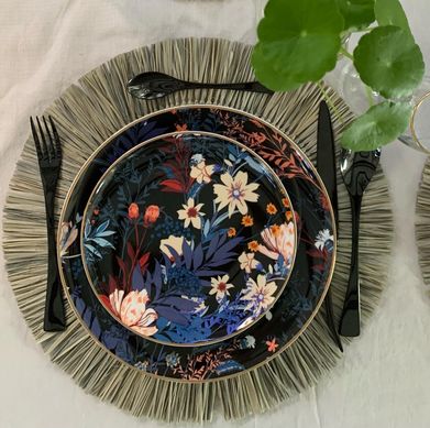 Салатная тарілка "Квіткова феєрія" чорна 20,3 см